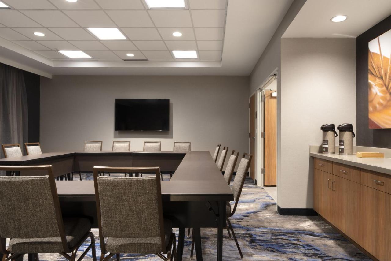 Hotel Fairfield By Marriott And O Fallon Il